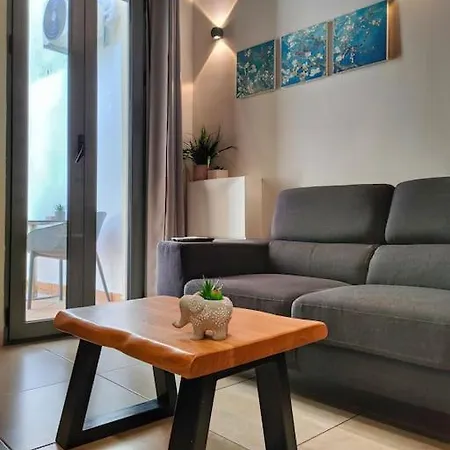 Duplex Center *